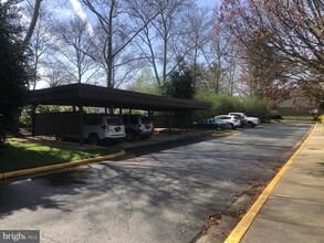 11366 Links Dr in Reston, VA - Building Photo - Building Photo