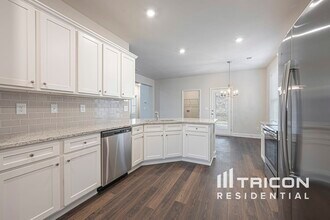 325 Oxbow St in Holly Springs, GA - Building Photo - Building Photo