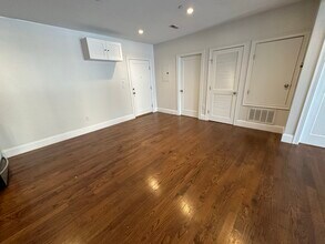263 W 2nd St, Unit 3 in Boston, MA - Building Photo - Building Photo