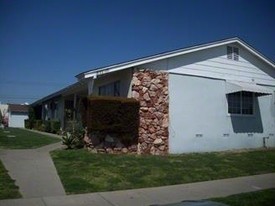 1833 E Lomita Ave Apartments