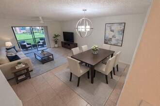 3432 NW 86th Way in Sunrise, FL - Building Photo - Building Photo