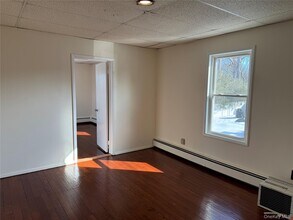 61 Nassau Ave in Glen Cove, NY - Building Photo - Building Photo