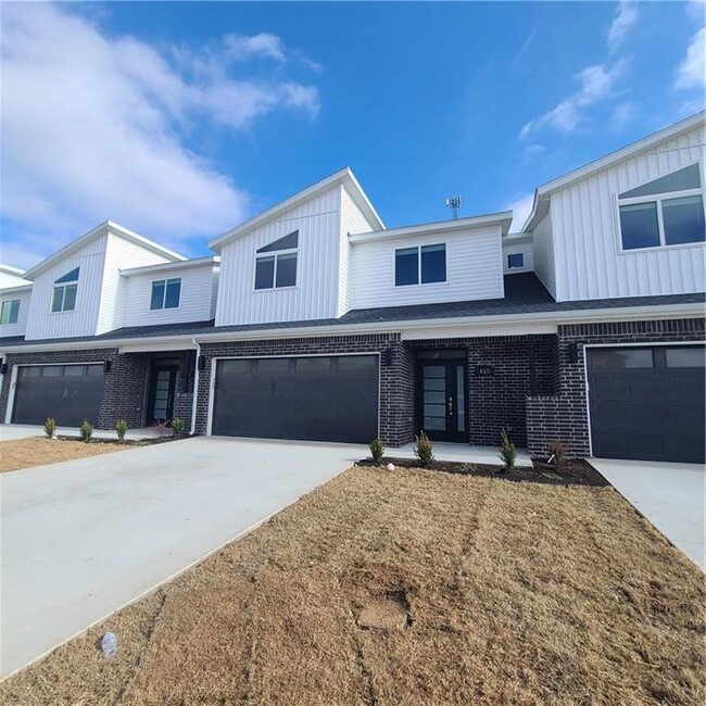 460 Azurite Rd in Centerton, AR - Building Photo - Building Photo