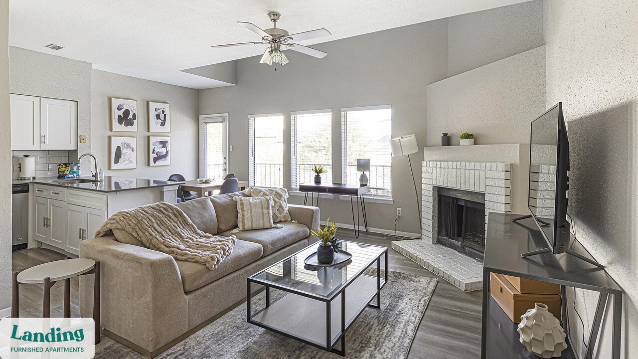 5301 Overton Ridge Blvd in Fort Worth, TX - Building Photo