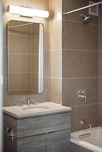 70 W 37th St in New York, NY - Building Photo - Building Photo