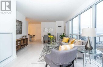 1 The Esplanade in Toronto, ON - Building Photo - Building Photo