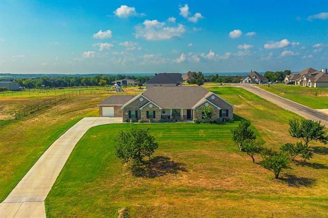 105 Kathy Stephens Ave in Springtown, TX - Building Photo - Building Photo