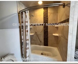 15921 W 129th St in Olathe, KS - Building Photo - Building Photo