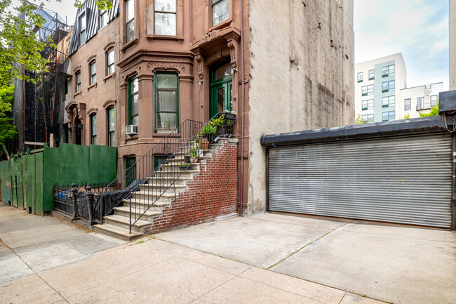 143 Lefferts Pl in Brooklyn, NY - Building Photo - Building Photo