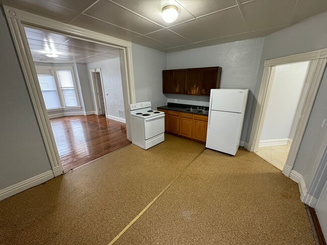 property at 432 W 3rd St