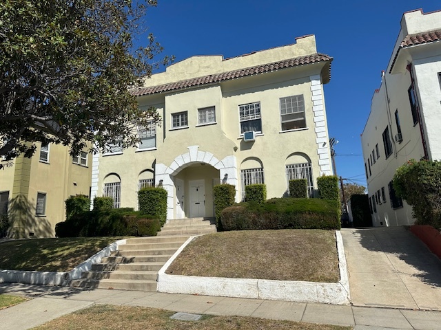 1292 1/2 S Citrus Ave in Los Angeles, CA - Building Photo