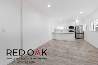 608 W Hillcrest Blvd in Inglewood, CA - Building Photo - Building Photo