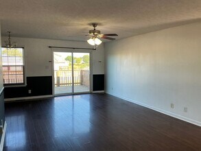 714 Shetland Dr in Oak Grove, KY - Building Photo - Building Photo
