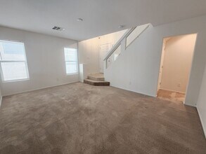 7626 Rustic Galleon St in Las Vegas, NV - Building Photo - Building Photo
