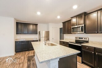 513 Scarborough Cv in Jarrell, TX - Building Photo - Building Photo