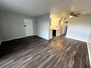 10742 E Exposition Ave in Aurora, CO - Building Photo - Building Photo