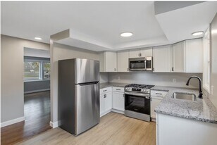 Bellewood Apartments in Syracuse, NY - Building Photo