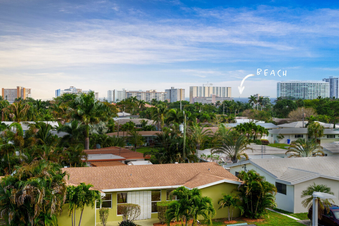 704 NE 23rd Ave in Pompano Beach, FL - Foto de edificio