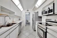 19391 Turnberry Way in Aventura, FL - Building Photo - Building Photo