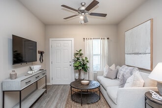 Atlas at Cabot in Cabot, AR - Foto de edificio - Interior Photo