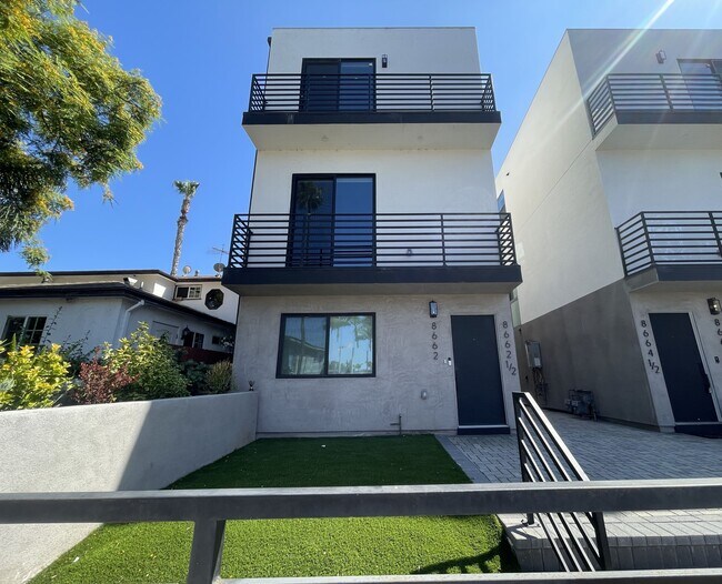 property at 8662 Cadillac Ave