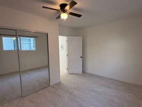 8134 San Antonio Ave in South Gate, CA - Foto de edificio - Building Photo