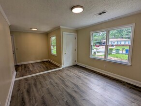 2820 Argyle Dr NW in Atlanta, GA - Building Photo - Building Photo