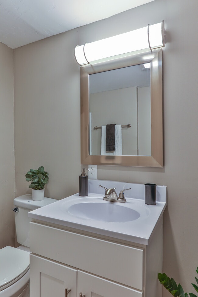 Retreat at the Park in Anderson, SC - Building Photo - Building Photo