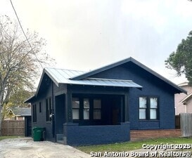 706 E Evergreen Ct in San Antonio, TX - Building Photo - Building Photo