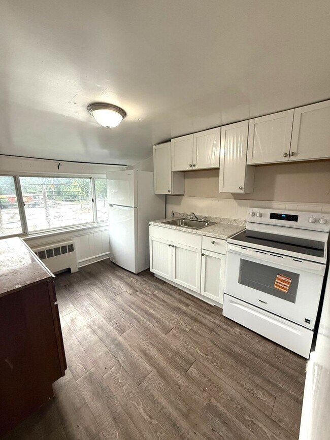 3118 Delsea Dr-Unit -Apt B in Franklin, NJ - Building Photo - Building Photo