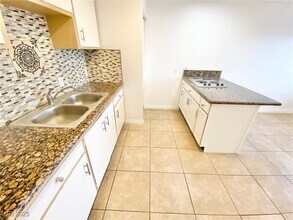3712 Royal Crest St in Las Vegas, NV - Building Photo - Building Photo