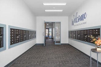 Pembroke Road Apartments in Concord, NH - Foto de edificio - Building Photo