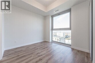 60 Frederick St in Kitchener, ON - Building Photo - Building Photo