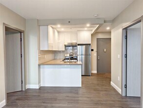 163-07 72nd Ave in Queens, NY - Building Photo - Building Photo