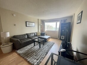 9710-105 105 St NW in Edmonton, AB - Building Photo - Building Photo