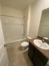 17217 Harvest Moon Way in Bradenton, FL - Foto de edificio - Building Photo