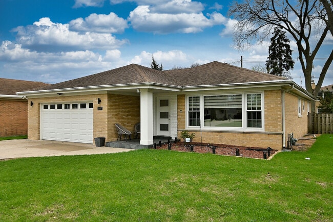 2307 Edna Ave in Park Ridge, IL - Building Photo - Building Photo