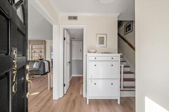 537 Braxton Ave in Charleston, SC - Building Photo - Building Photo