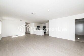 12516 Huntington Rdg Wy in Oklahoma City, OK - Building Photo - Building Photo