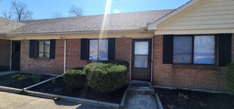 3516 Spanish Villa Dr in Dayton, OH - Building Photo