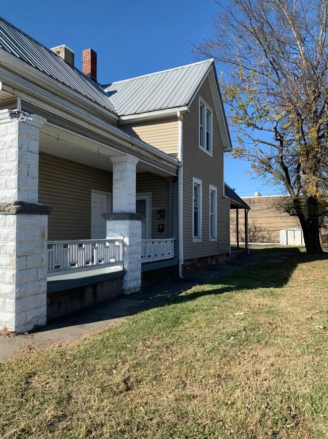 1407 Fountain Ave in Evansville, IN - Building Photo - Building Photo