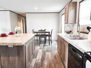 141 Ponderosa Way in Sanger, TX - Building Photo - Building Photo