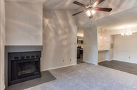 Coronado Apartments in Dallas, TX - Building Photo - Building Photo