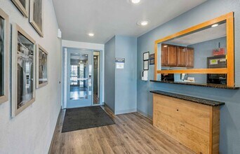 Furnished Studio-Indianapolis - Lawrence in Indianapolis, IN - Foto de edificio - Building Photo