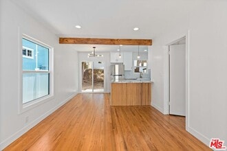 1942 Chickasaw Ave in Los Angeles, CA - Building Photo - Building Photo