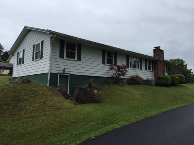 214 Maryland Ave in Westover, WV - Building Photo - Building Photo