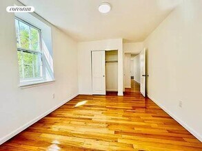 1441 5th Ave in New York, NY - Foto de edificio - Building Photo