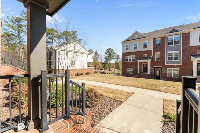 12 Brownstone Ln in Southern Pines, NC - Foto de edificio - Building Photo