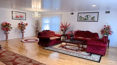 352 4th St in Jersey City, NJ - Building Photo - Building Photo