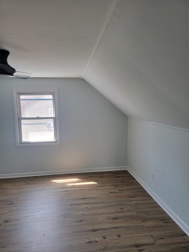 16 W Linden Ave in Lindenwold, NJ - Foto de edificio - Building Photo